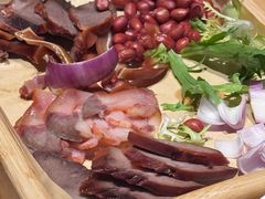 -关东小磨东北菜(上海长风大悦城店)