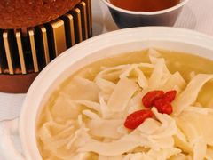 -桂满陇·手作小笼包&江南叫花鸡(中山公园店)