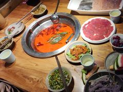 -城墙拐拐火锅(三峡广场黑金冠店)
