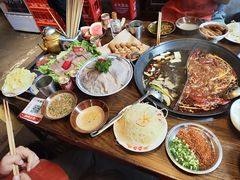 -萍姐火锅·公路夜市(武汉首店)