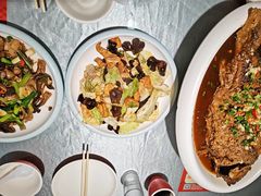 白菜木耳爆豆腐-鑫裕园三个拿手菜(白堤路店)