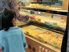 面包甜点陈列柜-竹桥村宫廷糕点(西站店)