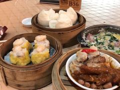 -茂名熹龙国际大酒店(人民广场高铁站店)