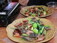 厥巴炒腊肉-古城苗家土菜馆(河景餐厅店)