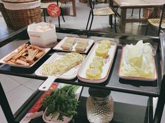 -阿润打边炉·鲜切鸡煲(华漕店)