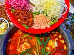 -黔二妞地摊火锅(龙华清湖店)