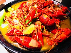 -沪小胖小龙虾(淮海中路旗舰店)