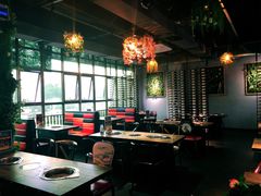 -烤圣自助美食音乐餐厅