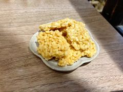 蟹黄米锅巴-知亘茶食