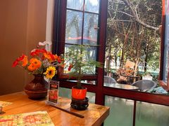 -月亮眼花园餐厅书吧酒吧