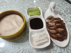 -六和聚传统烤鸭.天津菜(和平店)
