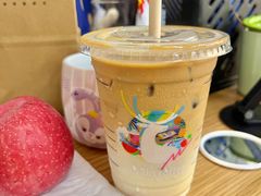 -瑞幸咖啡(华东理工大学商学院店)