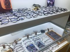 -广州宝岛眼镜武汉和光眼镜市场西区店