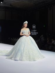 -Renee芮亦婚纱(原丽莎)