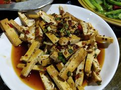 -廖哥泡椒兔(峨眉店)