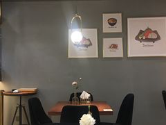-POKEE VIA&Brunch·维娅(重庆来福士店)