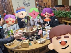 -果松木炭酸菜铜火锅·外婆参鸡汤