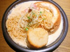 面包奶油意面-机器人火炉披萨