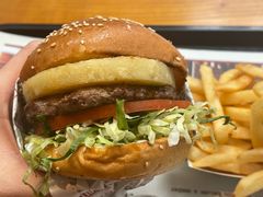 -The Habit Burger Grill 哈比特汉堡(复兴soho店)