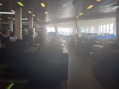 -深圳锦龙奥迪4S店(前海店)