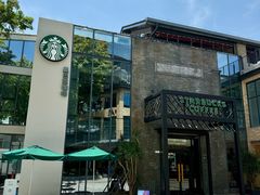 -星巴克(南宁民歌湖店)