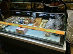 面包甜点陈列柜-TOUCH泰奇(奉贤宝龙城市广场店)