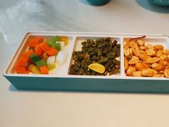 -荷塘秋月·本帮江浙菜(国权路店)