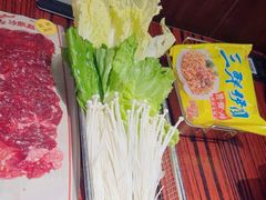 -沙胆彪炭炉牛杂煲(上海日月光广场店)