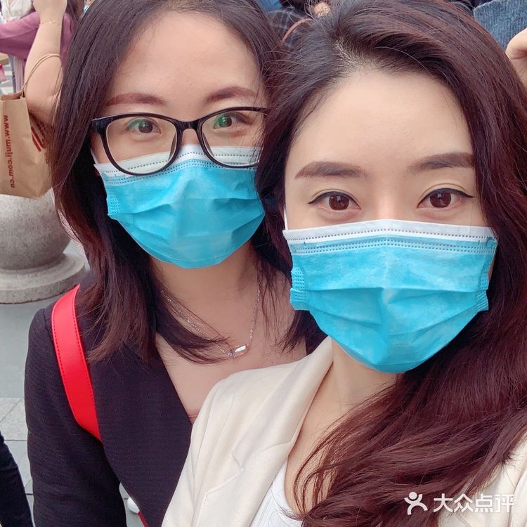 早上西安吃肉夹馍 晚上成都吃火锅