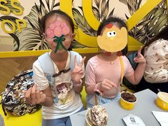 -Inside Scoop Suria KLCC