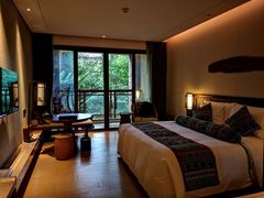 -西双版纳融创皇冠假日度假酒店