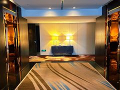 -广州天河希尔顿酒店