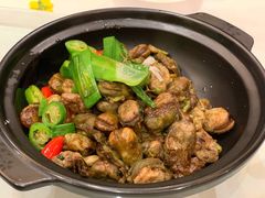 蚕豆煲-阿明小菜·海鲜·上海菜(梅陇华理店)