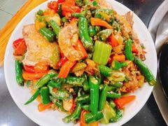 -鸿顺老铁锅美蛙鱼府(解放碑店)