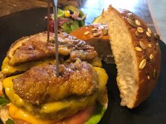 -HIGH FIVE哈福手工汉堡(桂林路店)