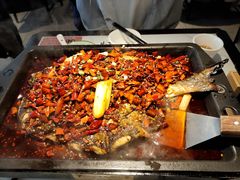 -江边城外烤全鱼(世茂广场店)
