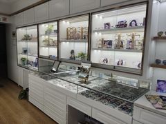 -翰佐蔡司小乐圆·依视路星趣控·暴龙眼镜折扣店