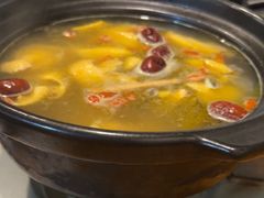 五指毛桃石橄榄鸡煲-金龙·打边炉(南京西路店)