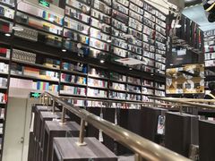 -钟书阁(群光广场店)