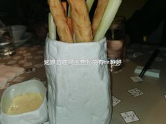 -穹六人间 people 6(岳阳路店)