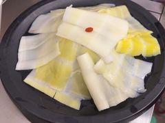 -生活如沸·顺德水牛奶火锅(大学路店)