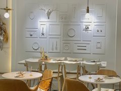 -露露家咖啡店