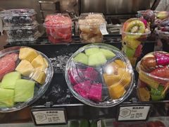 -每日新鲜水果吧(芮欧百货店)