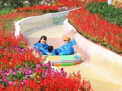 -雪山彩虹谷景区