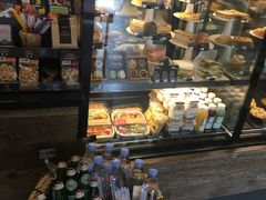 面包甜点陈列柜-星巴克臻选(佛山佛罗伦萨小镇店)