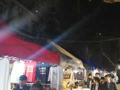 -吴山路夜市