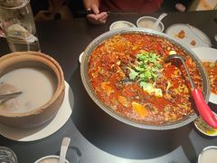 -麻六记(凤凰汇店)