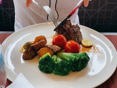 -WOLFGANG PUCK KITCHEN & BAR(迪士尼小镇店)