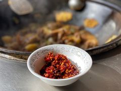 -粘豆包柴火铁锅炖