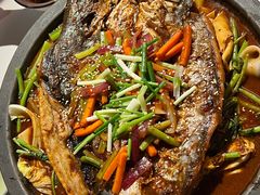 -鸣记脆皮烤鱼·海鲜烤鱼(三八广场店)